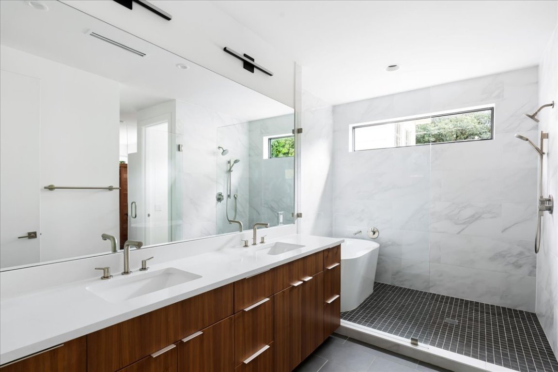 Austin, Texas, 78703, United States, 4 Bedrooms Bedrooms, ,4 BathroomsBathrooms,Residential,For Sale,1940448
