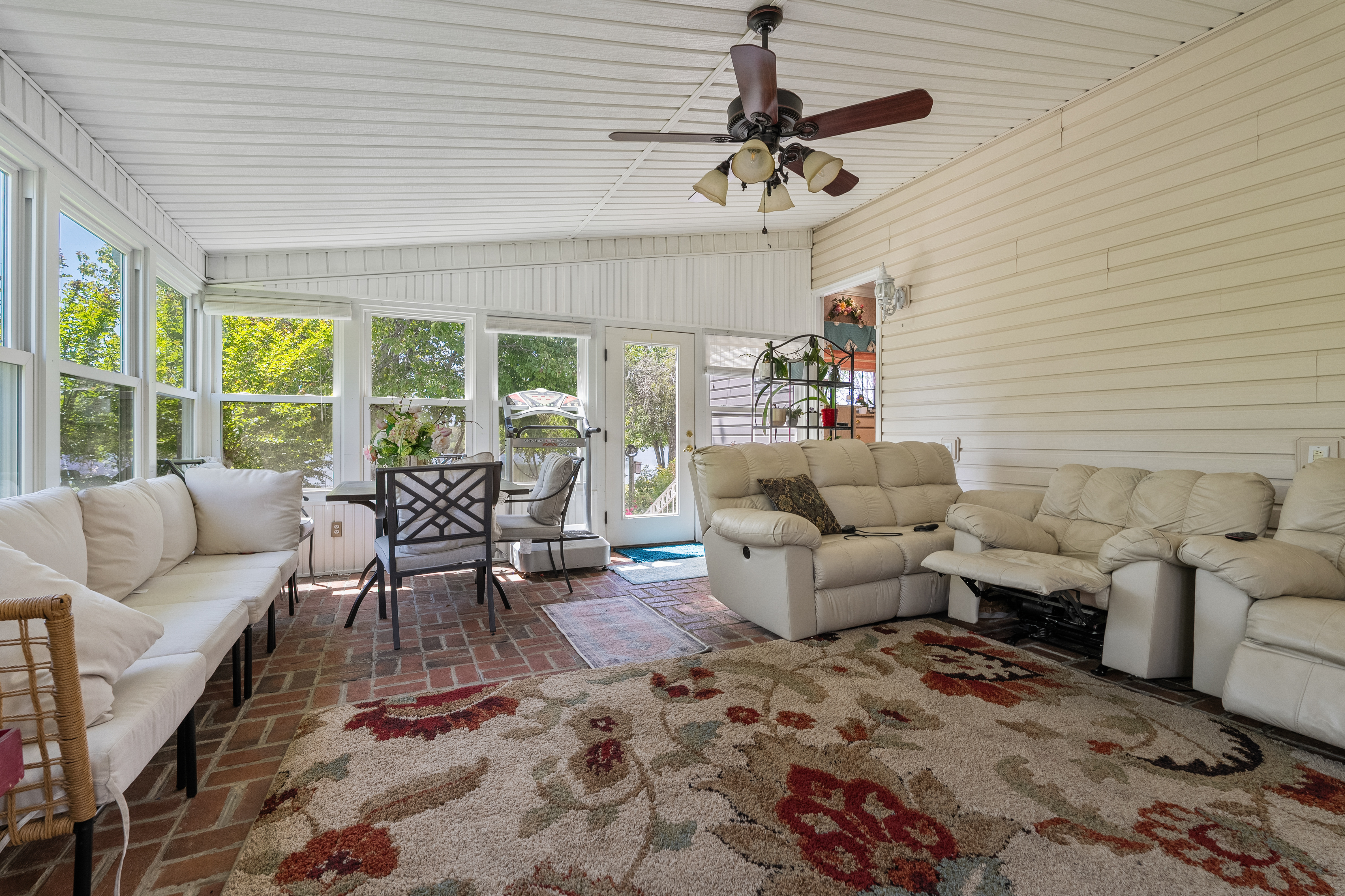  402 Nanaloo Avenue, Waterloo, SC 29384 - 物件實景