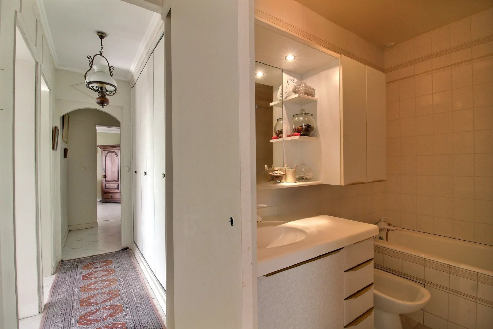 Arcachon, New Aquitaine, 33120, FR, 3 Bedrooms Bedrooms, ,2 BathroomsBathrooms,Residential,For Sale,1995781