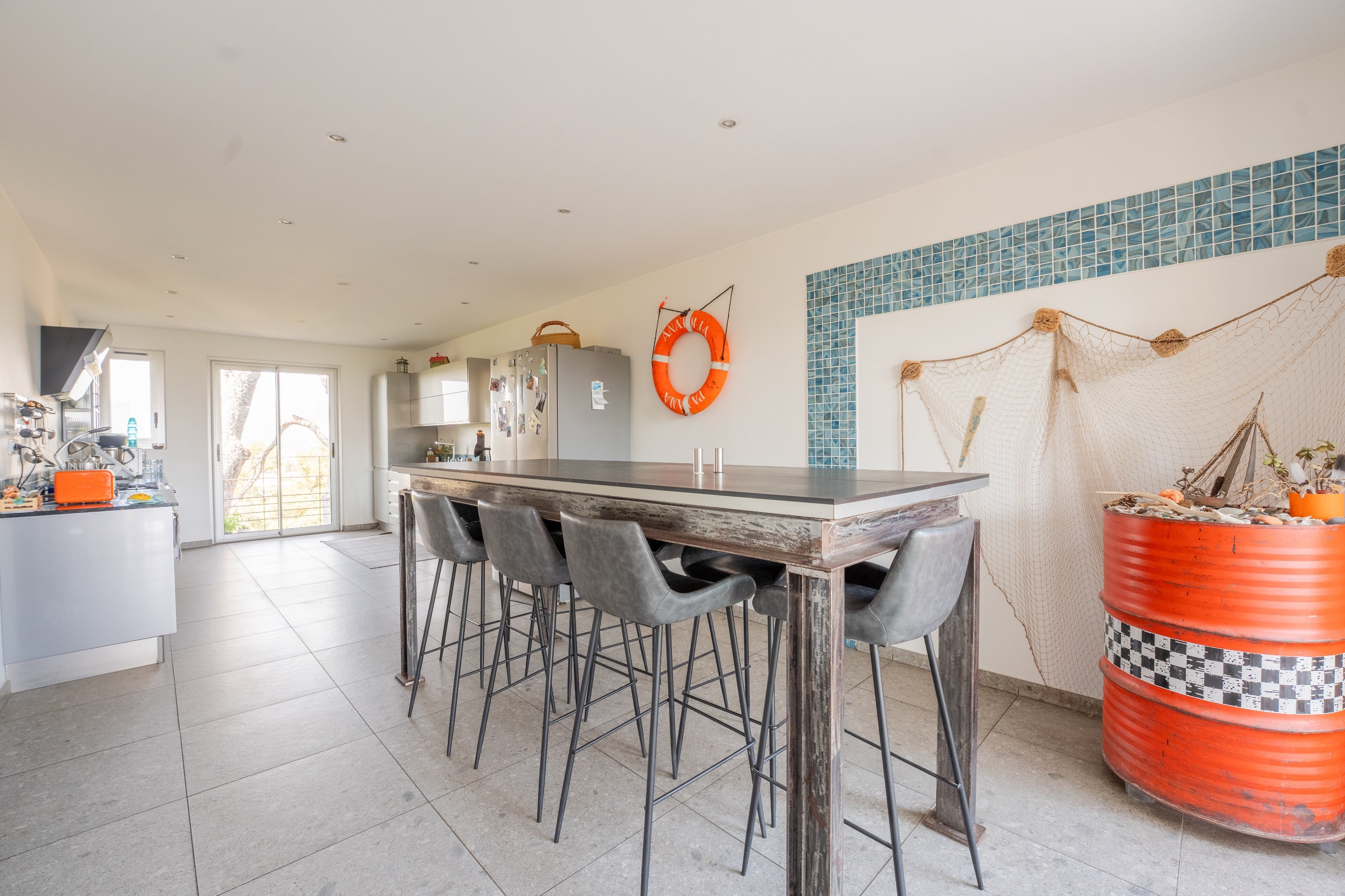  La Seyne-sur-Mer, Evescat neighborhood– Contemporary Home on Expansive Grounds - 物件實景