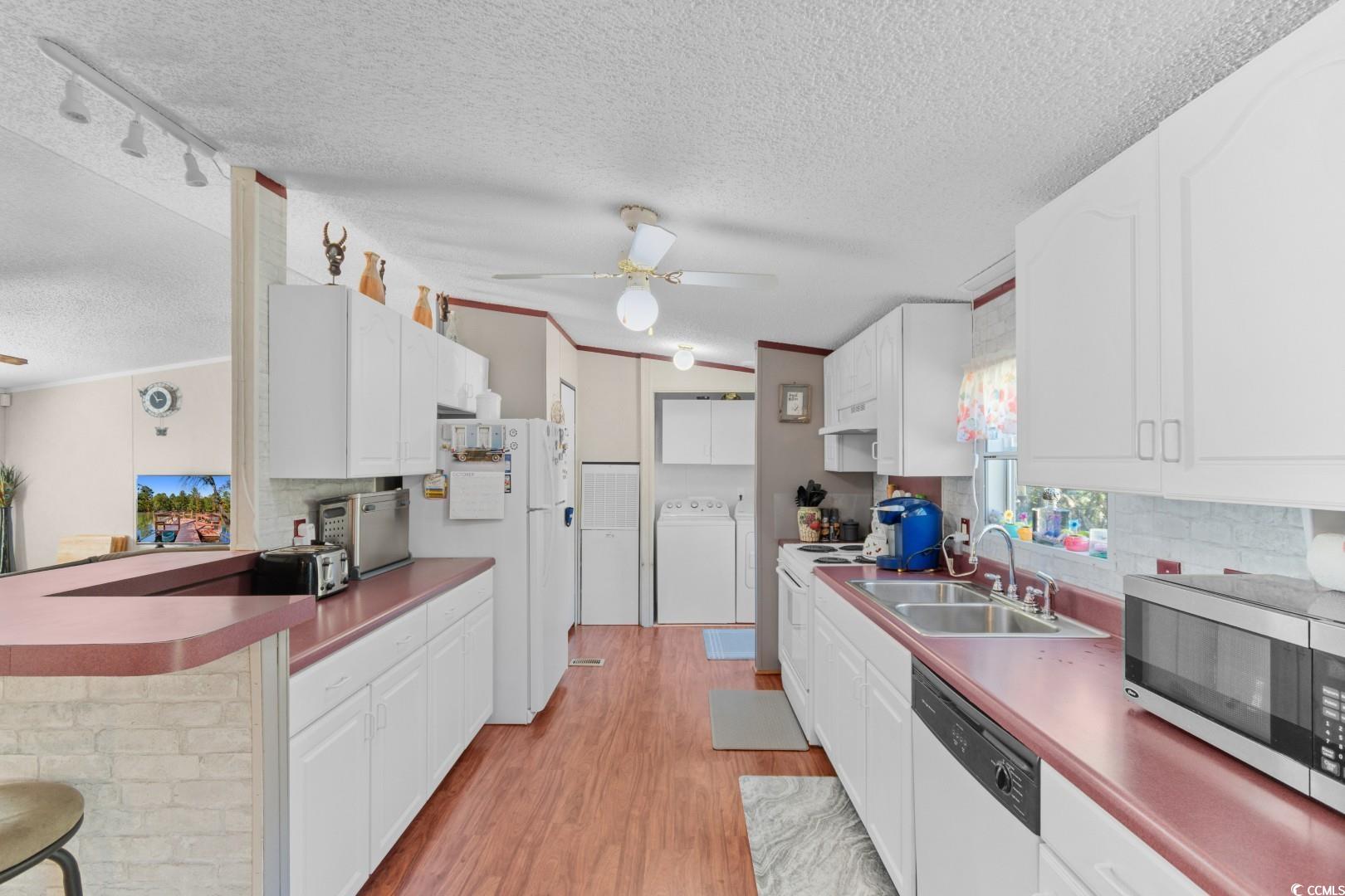 Conway, South Carolina, 29526, United States, 3 Bedrooms Bedrooms, ,2 BathroomsBathrooms,Residential,For Sale,1987051