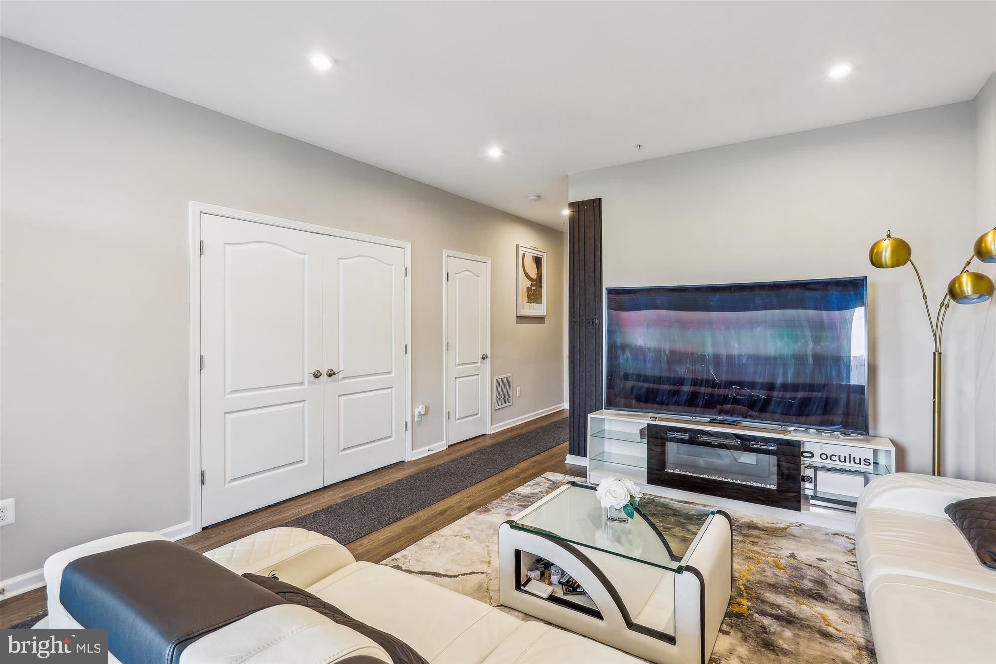 Hanover, Maryland, 21076, United States, 3 Bedrooms Bedrooms, ,4 BathroomsBathrooms,Residential,For Sale,1984120