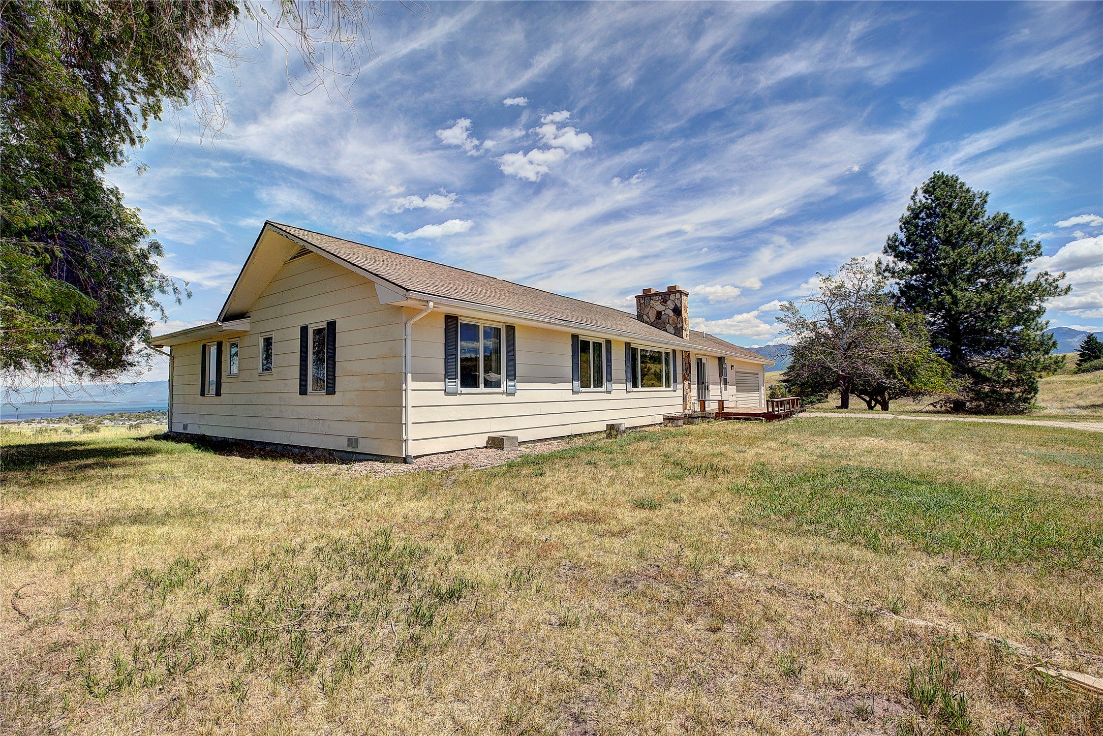 Polson, Montana, 59860, United States, 3 Bedrooms Bedrooms, ,2 BathroomsBathrooms,Residential,For Sale,1827901