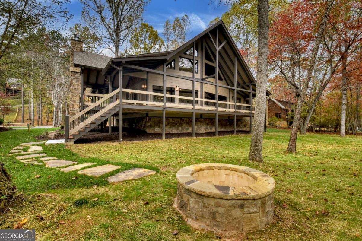 Mineral Bluff, Georgia, 30559, United States, 6 Bedrooms Bedrooms, ,3 BathroomsBathrooms,Residential,For Sale,1989738