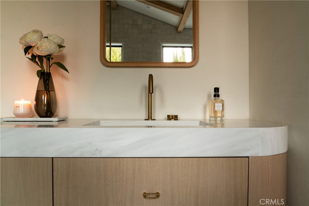 Sherman Oaks, California, 91423, United States, 6 Bedrooms Bedrooms, ,7 BathroomsBathrooms,Residential,For Sale,1990929