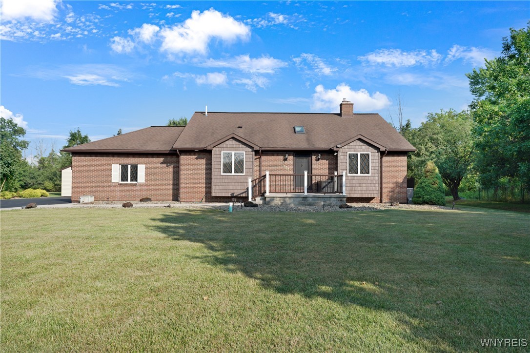 Lewiston, New York, 14092, United States, 4 Bedrooms Bedrooms, ,3 BathroomsBathrooms,Residential,For Sale,1916112