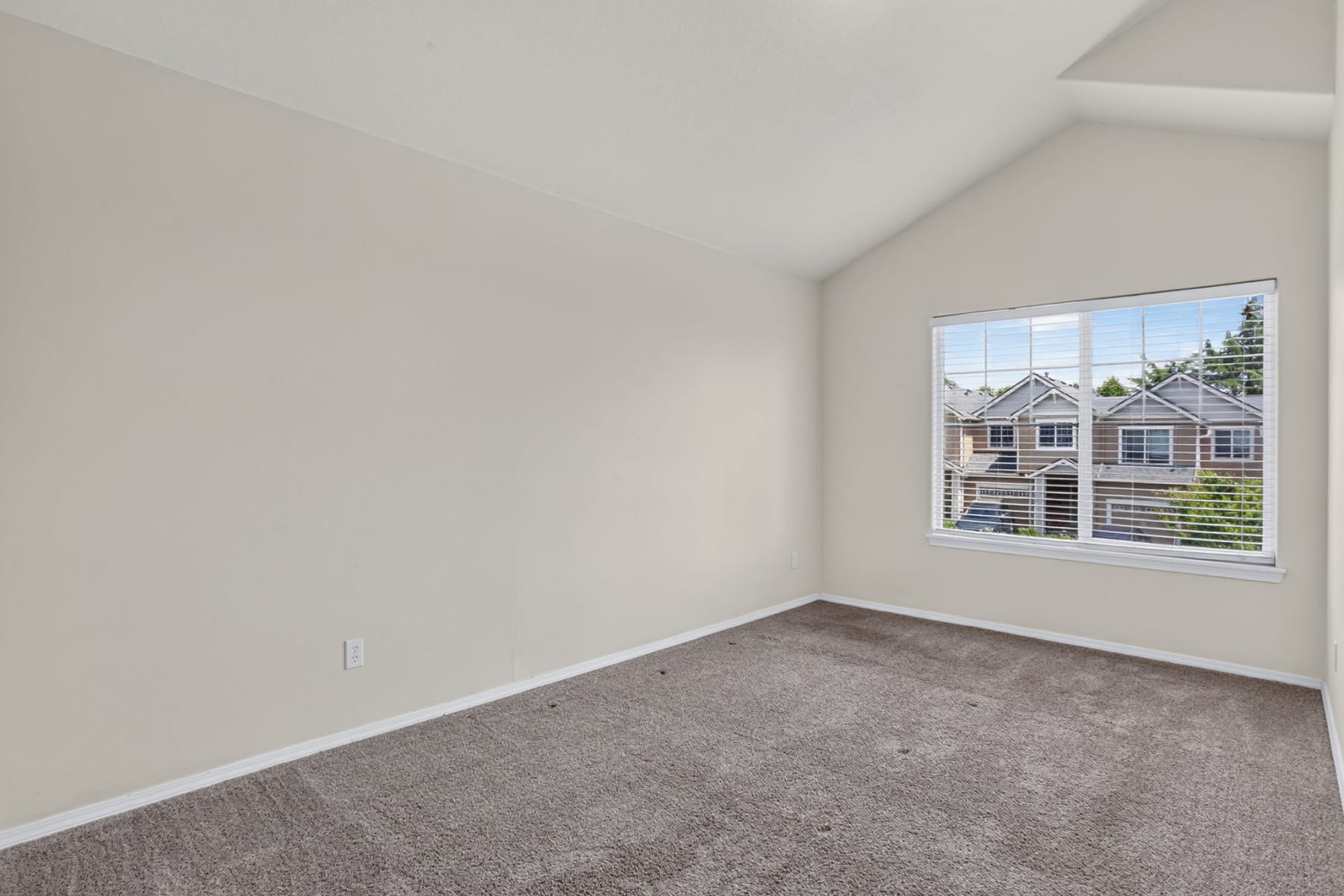  20452 HOODVIEW AVE West Linn, OR 97068 - 物件實景