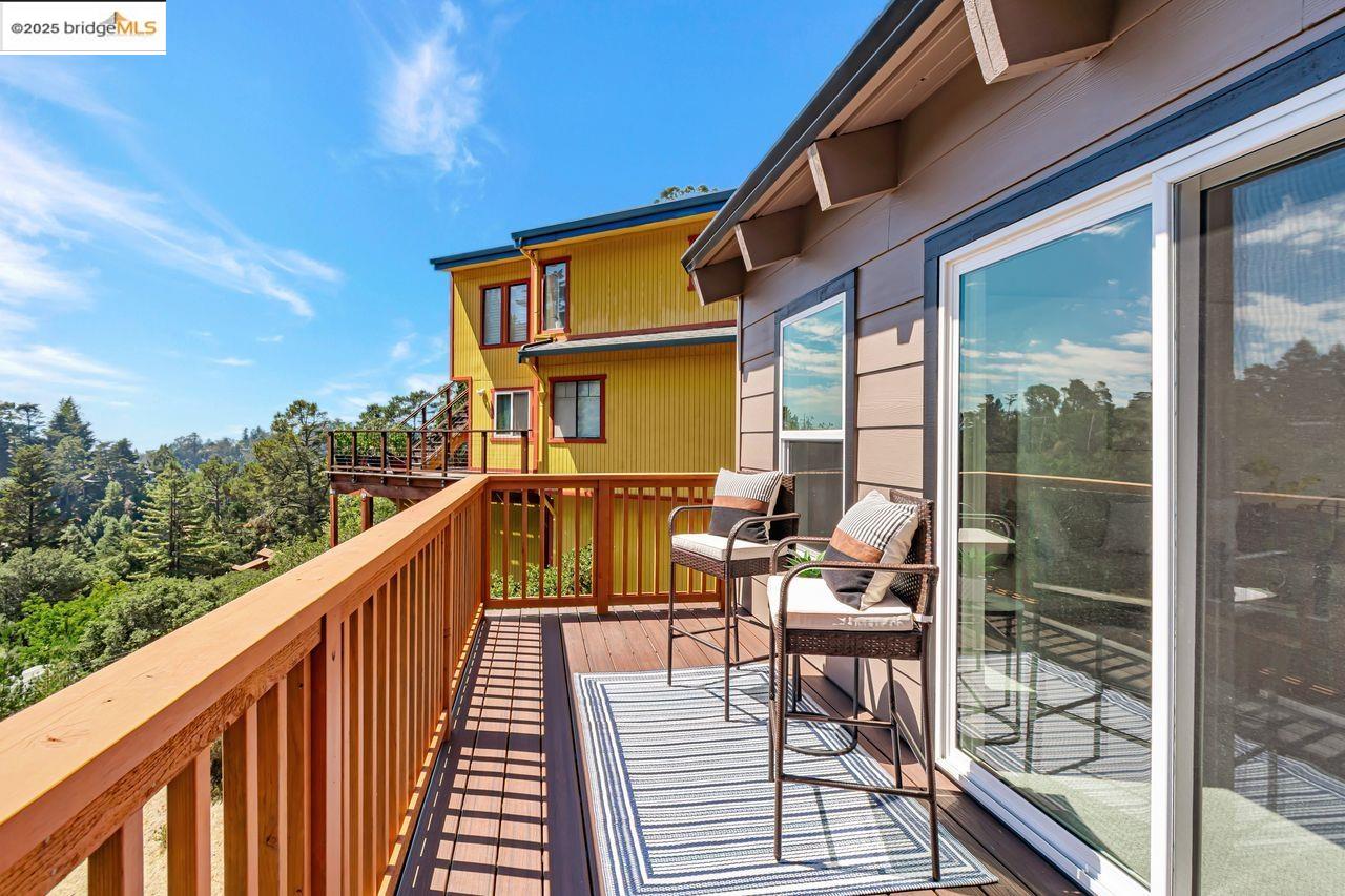 Oakland, California, 94611, United States, 4 Bedrooms Bedrooms, ,2 BathroomsBathrooms,Residential,For Sale,1906699
