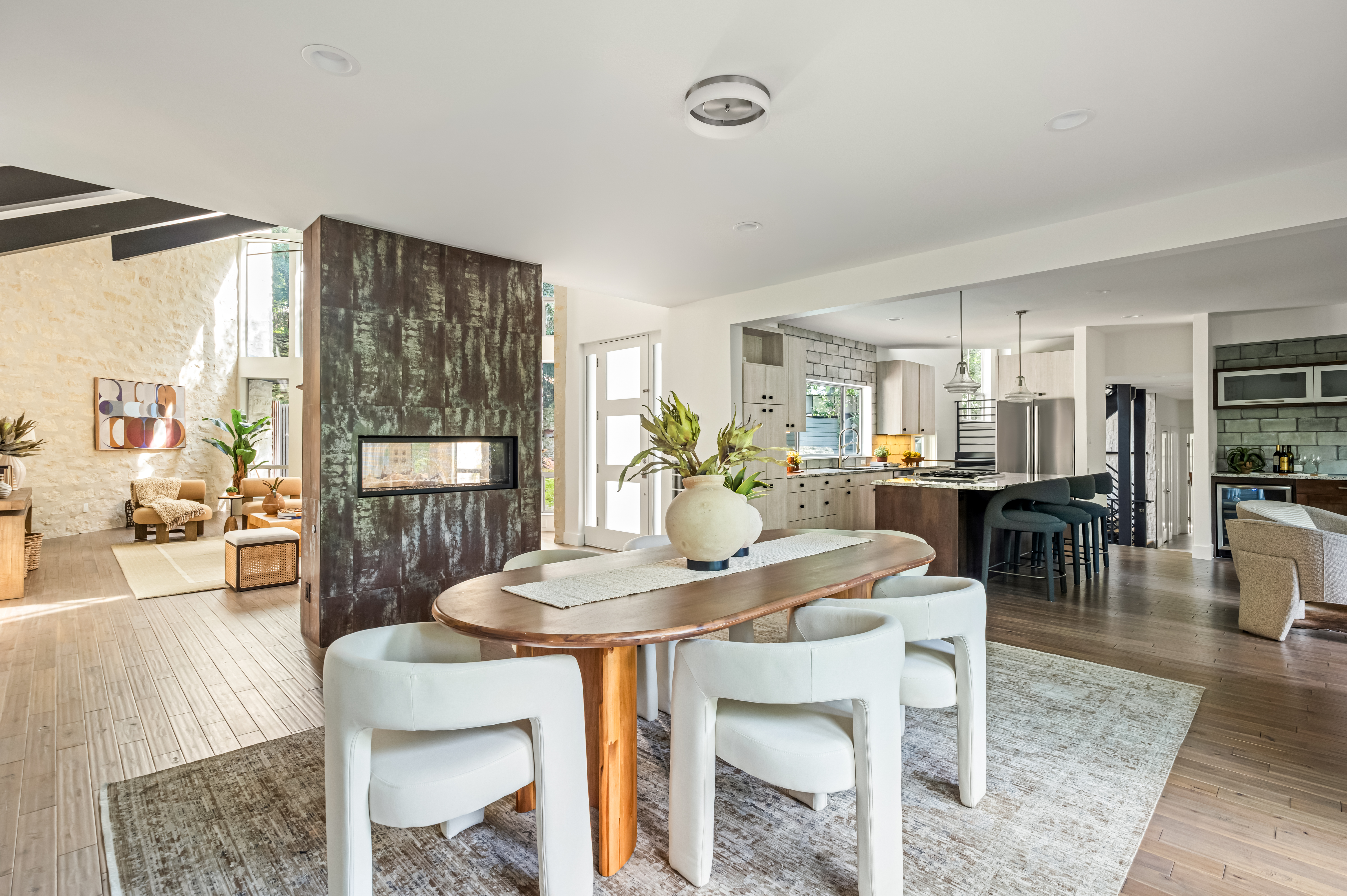  Tarrytown Home with Personality, Privacy, and a Pool - 物件實景