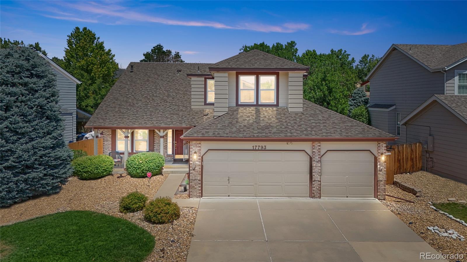 Centennial, Colorado, 80015, United States, 4 Bedrooms Bedrooms, ,3 BathroomsBathrooms,Residential,For Sale,1902637