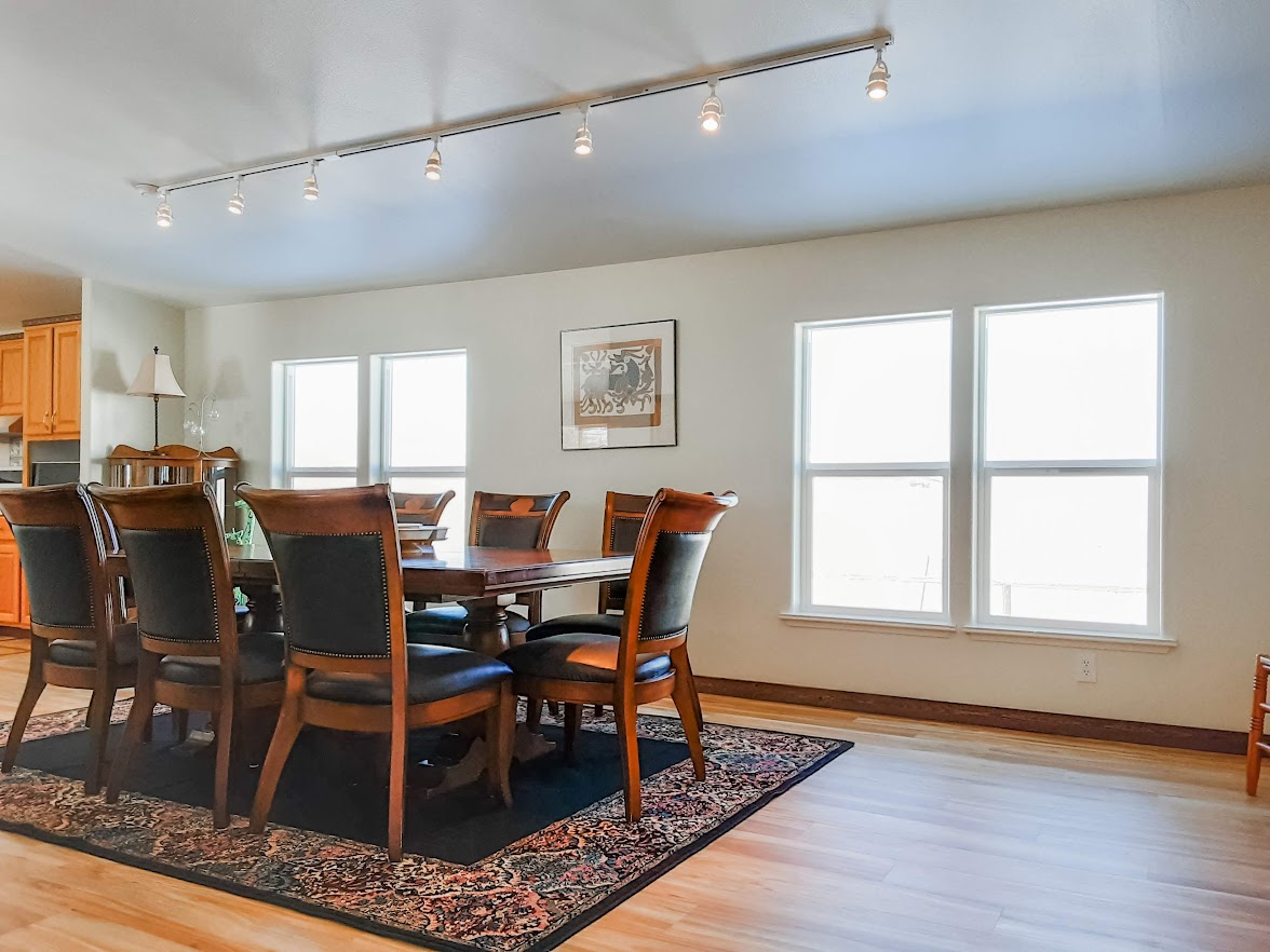 Buffalo, Wyoming, 82834, United States, 4 Bedrooms Bedrooms, ,2 BathroomsBathrooms,Residential,For Sale,1980816