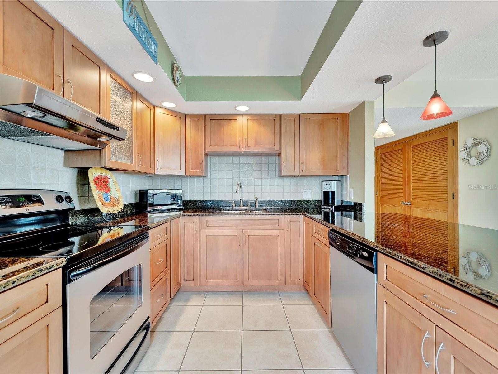 CLEARWATER BEACH, Florida, 33767, United States, 2 Bedrooms Bedrooms, ,2 BathroomsBathrooms,Residential,For Sale,1976366