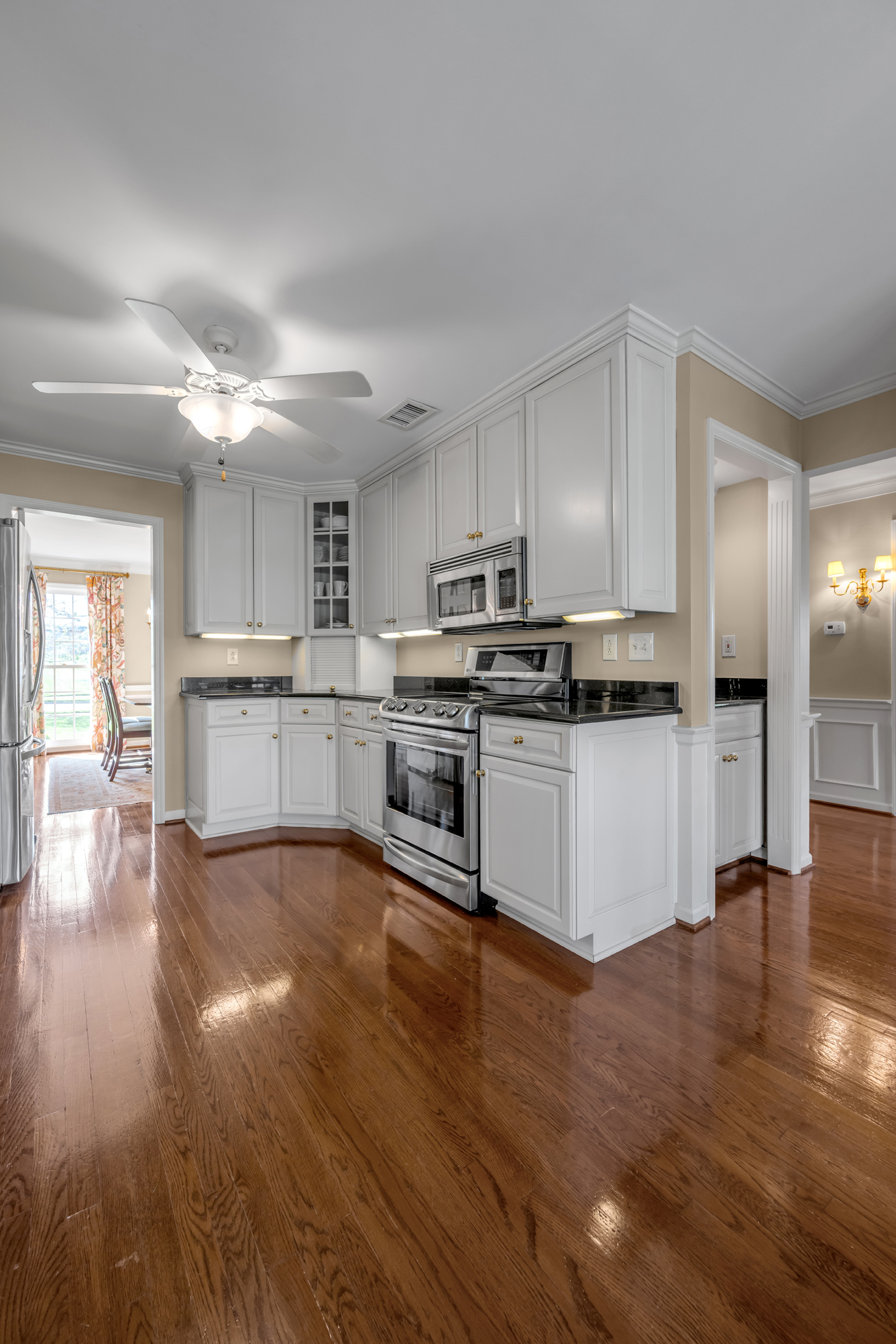  2071 Manor Drive - 物件實景