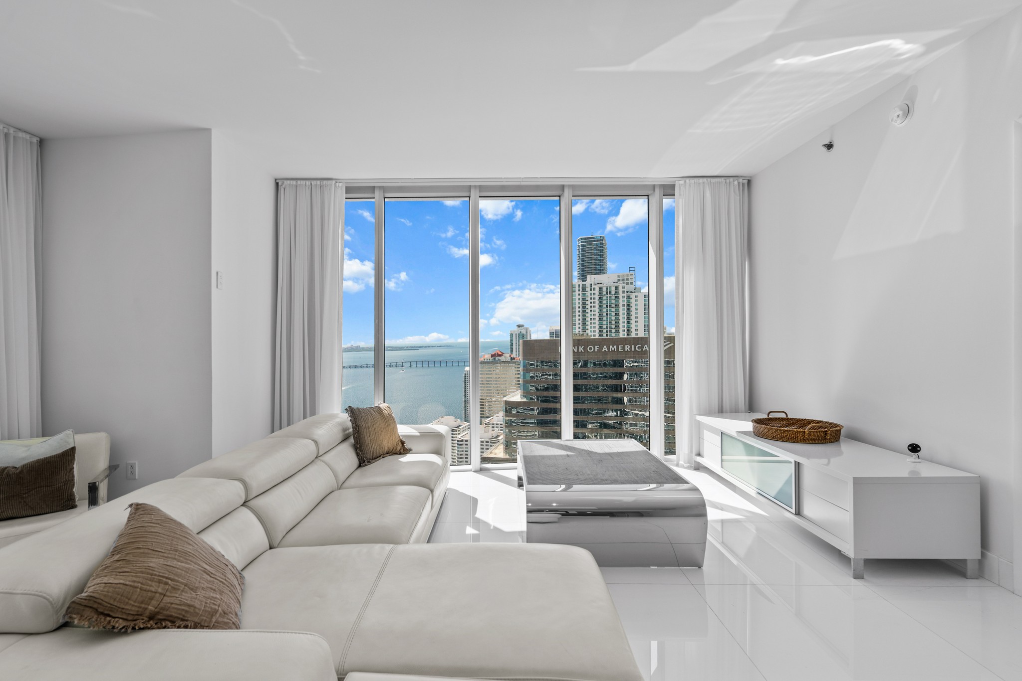  485 Brickell Ave, Miami, FL, 33131 - 物件實景