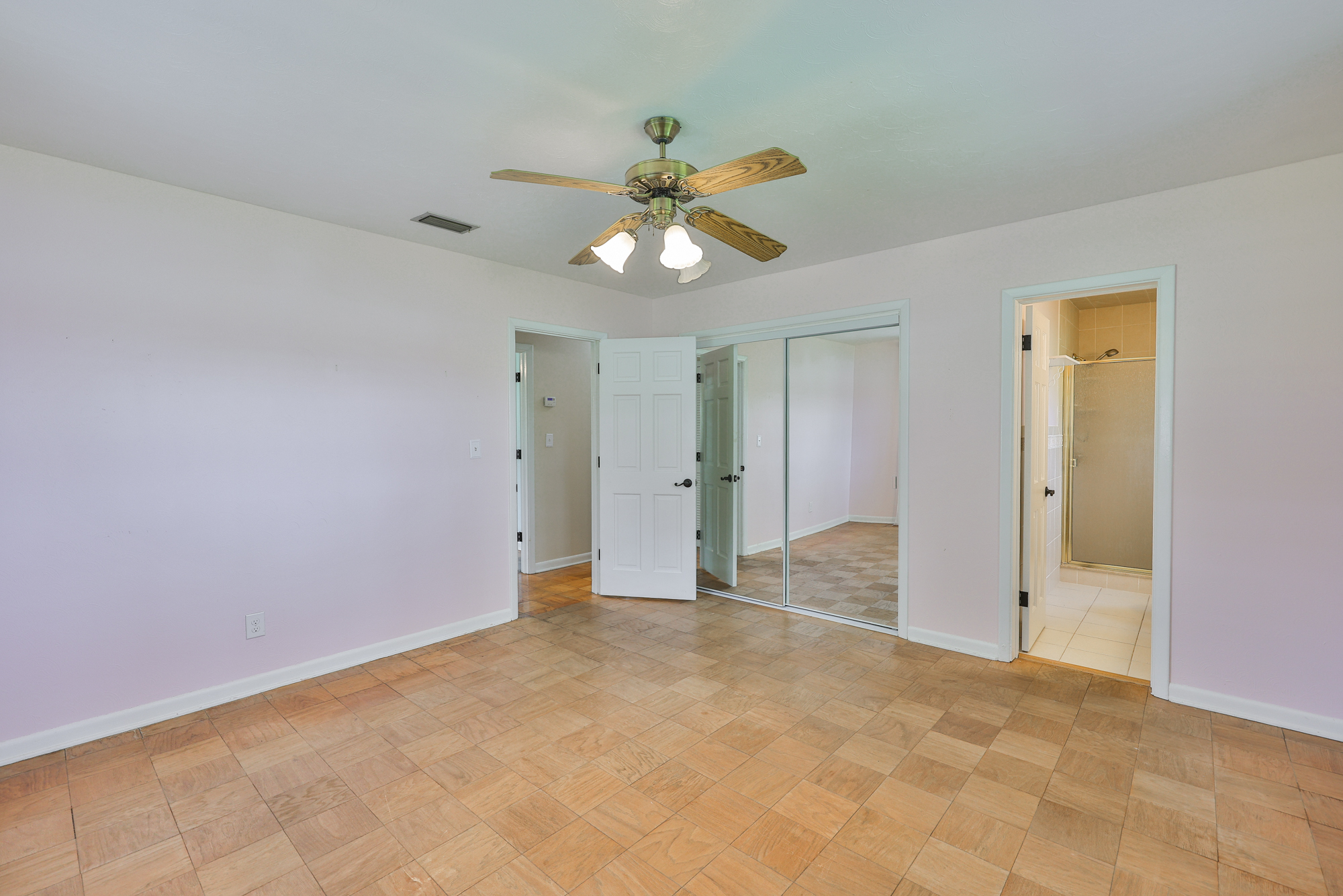 Dover, Florida, 33527, United States, 3 Bedrooms Bedrooms, ,2 BathroomsBathrooms,Residential,For Sale,1983531