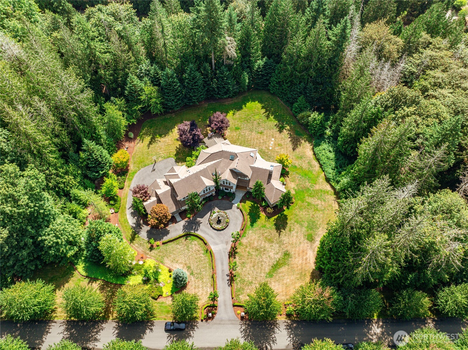 Carnation, Washington, 98014, United States, 5 Bedrooms Bedrooms, ,5 BathroomsBathrooms,Residential,For Sale,1940675