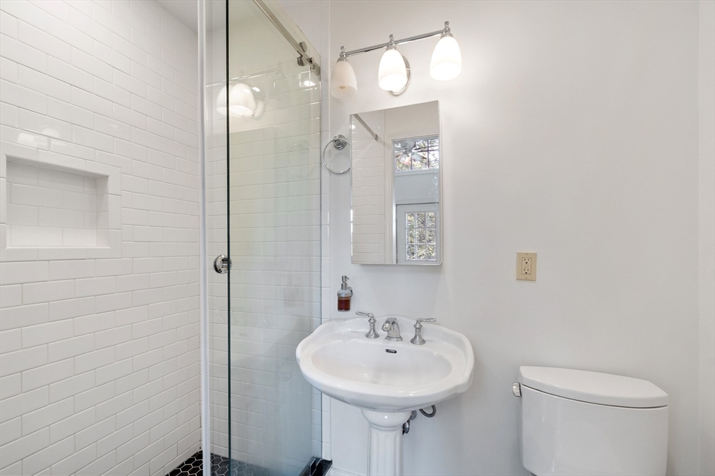 Belmont, Massachusetts, 02478, United States, 7 Bedrooms Bedrooms, ,5 BathroomsBathrooms,Residential,For Sale,1838379