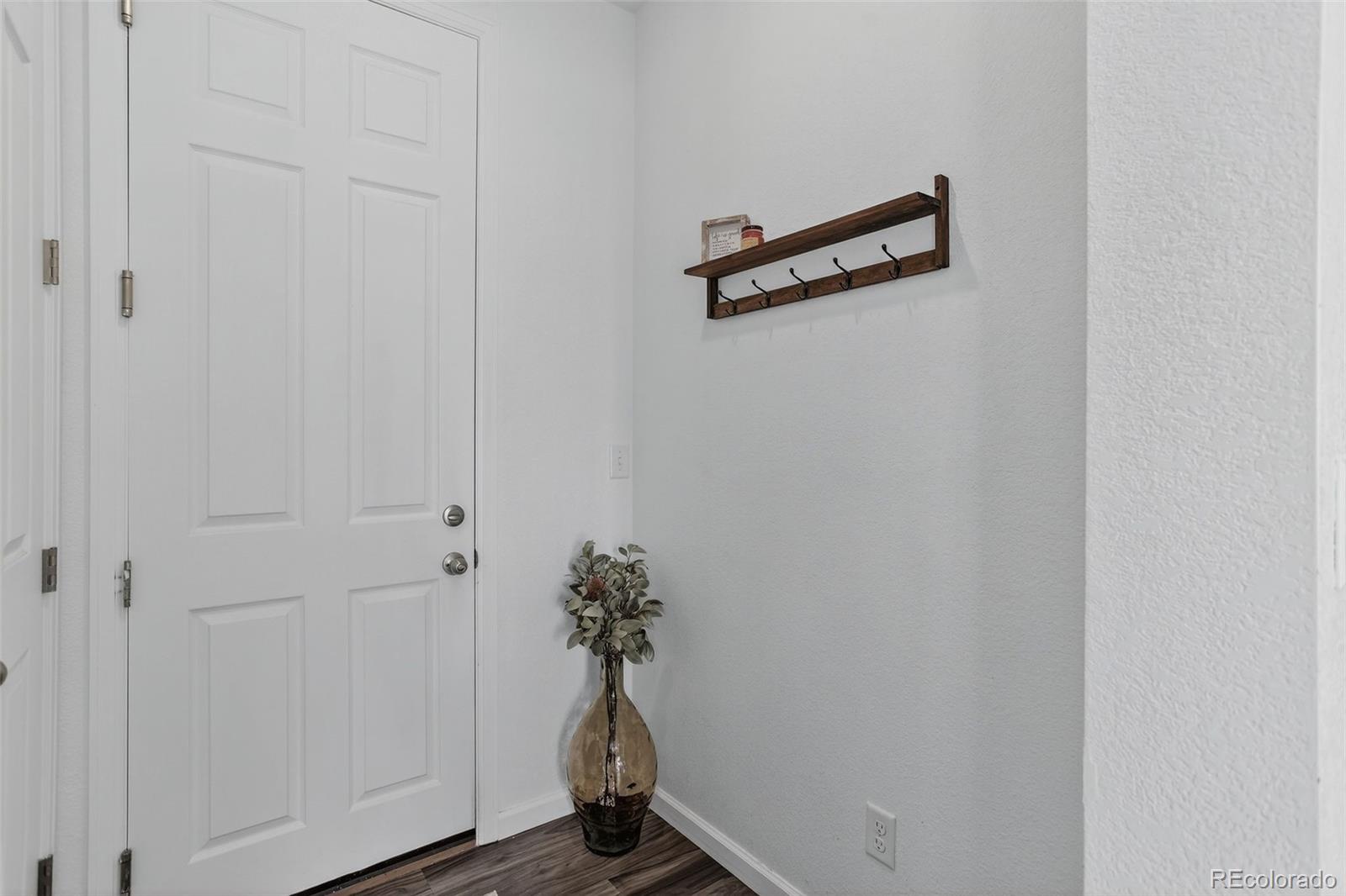 Castle Rock, Colorado, 80104, United States, 3 Bedrooms Bedrooms, ,2 BathroomsBathrooms,Residential,For Sale,1967525