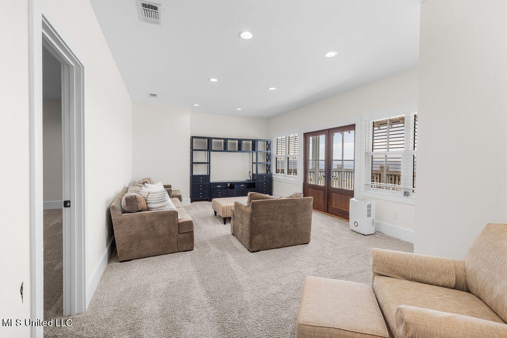 Gulfport, Mississippi, 39501, United States, 4 Bedrooms Bedrooms, ,3 BathroomsBathrooms,Residential,For Sale,1974056