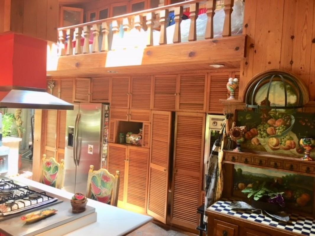 Fuente del Paseo, Huixquilucan, Estado de México, 52788, Mexico, 11 Bedrooms Bedrooms, ,9 BathroomsBathrooms,Residential,For Sale,Fuente del Paseo,1625181