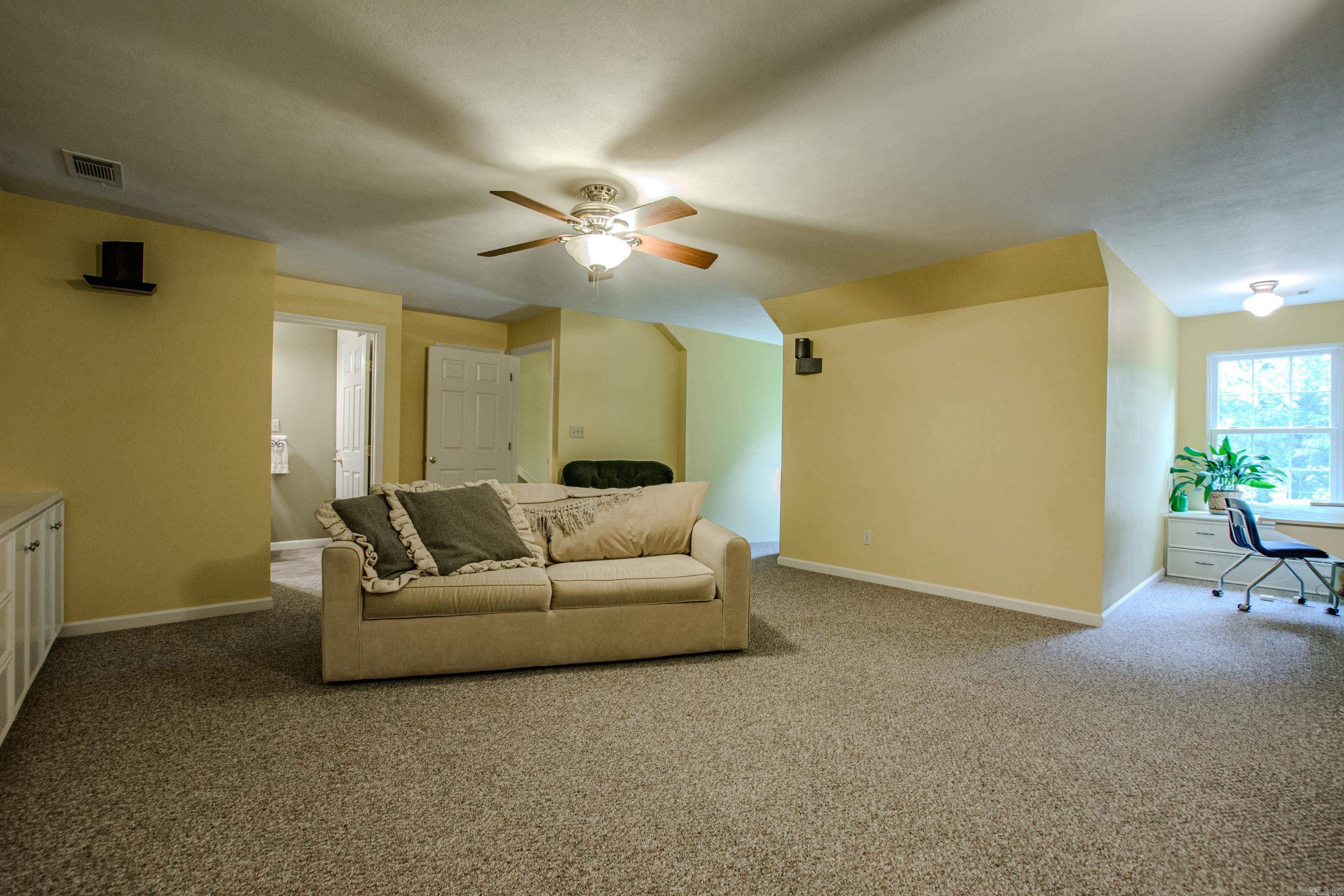 Benton, Arkansas, 72019, United States, 4 Bedrooms Bedrooms, ,4 BathroomsBathrooms,Residential,For Sale,1932840