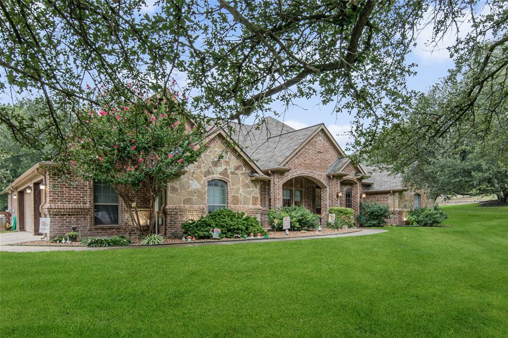 Azle, Texas, 76020, United States, 3 Bedrooms Bedrooms, ,3 BathroomsBathrooms,Residential,For Sale,1934218