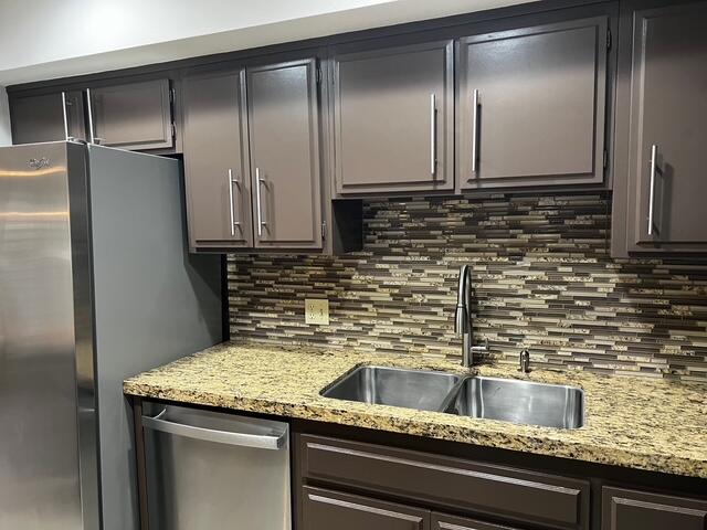 Palm Springs, California, 92264, United States, 3 Bedrooms Bedrooms, ,2 BathroomsBathrooms,Residential,For Sale,1998935