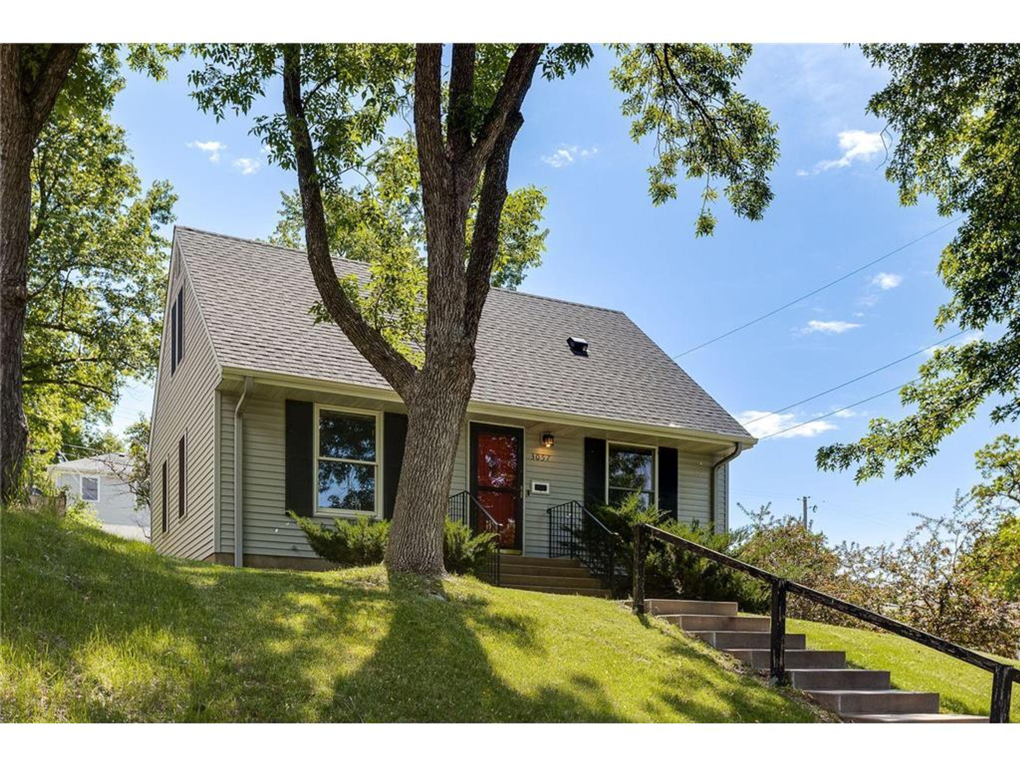  Bright St. Louis Park Home Near West End - 物件實景