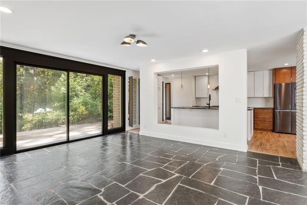Atlanta, Georgia, 30345, United States, 3 Bedrooms Bedrooms, ,2 BathroomsBathrooms,Residential,For Sale,1942165