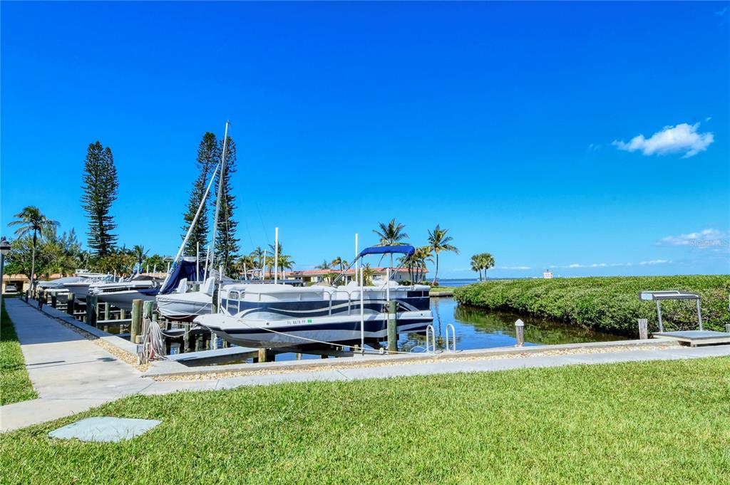 Longboat Key, Florida, 34228, United States, 2 Bedrooms Bedrooms, ,2 BathroomsBathrooms,Residential,For Sale,1837810
