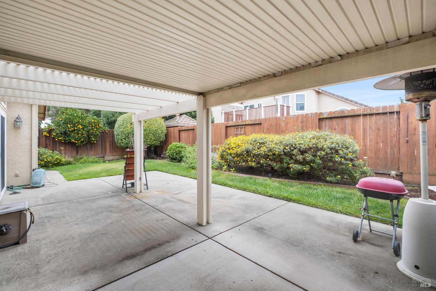 Vacaville, California, 95687, United States, 3 Bedrooms Bedrooms, ,2 BathroomsBathrooms,Residential,For Sale,1998068