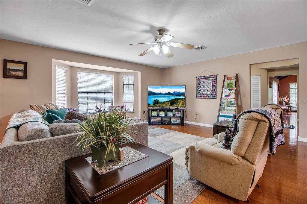 Sarasota, Florida, 34241, United States, 3 Bedrooms Bedrooms, ,3 BathroomsBathrooms,Residential,For Sale,2003137