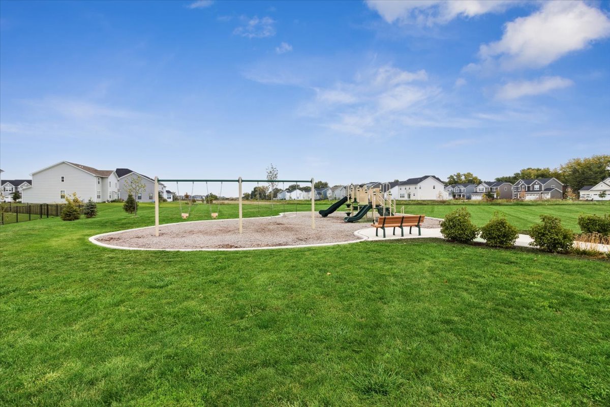 Plainfield, Illinois, 60544, United States, 3 Bedrooms Bedrooms, ,3 BathroomsBathrooms,Residential,For Sale,1967052