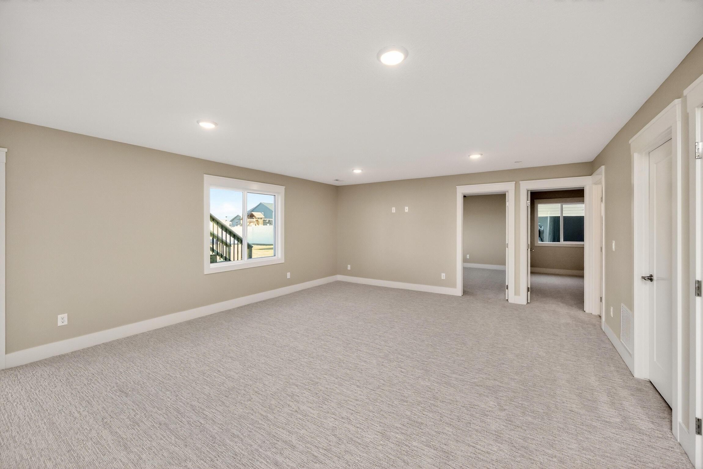 Huxley, Iowa, 50124, United States, 5 Bedrooms Bedrooms, ,3 BathroomsBathrooms,Residential,For Sale,2010428