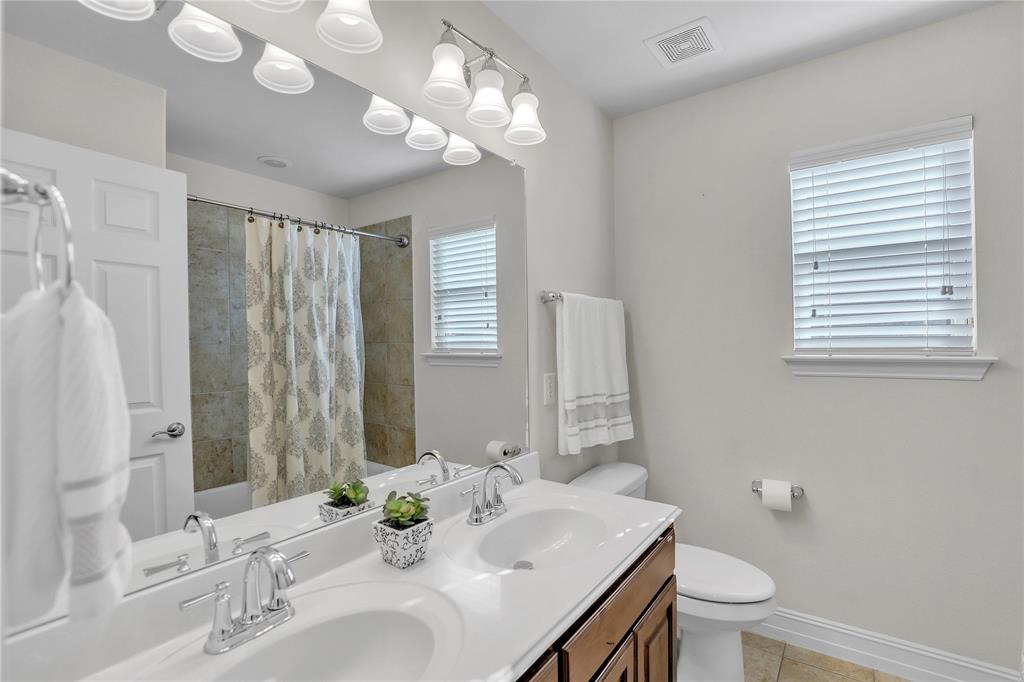 McKinney, Texas, 75071, United States, 3 Bedrooms Bedrooms, ,3 BathroomsBathrooms,Residential,For Sale,2002049