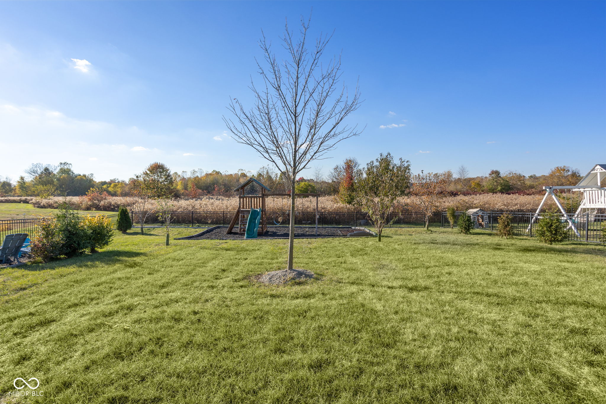 Noblesville, Indiana, 46062, United States, 6 Bedrooms Bedrooms, ,4 BathroomsBathrooms,Residential,For Sale,1987337