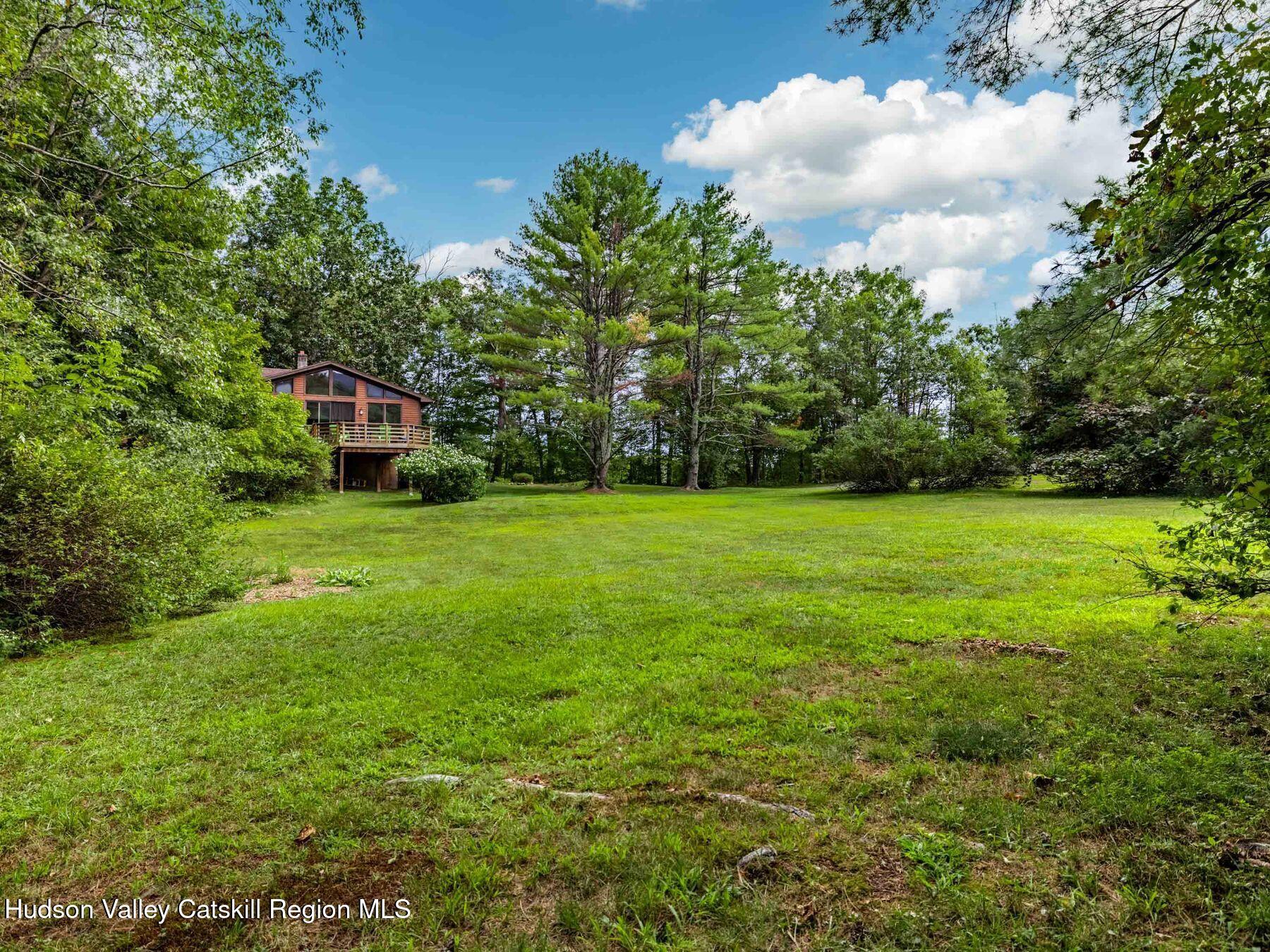Saugerties, New York, 12477, United States, 3 Bedrooms Bedrooms, ,2 BathroomsBathrooms,Residential,For Sale,1933651