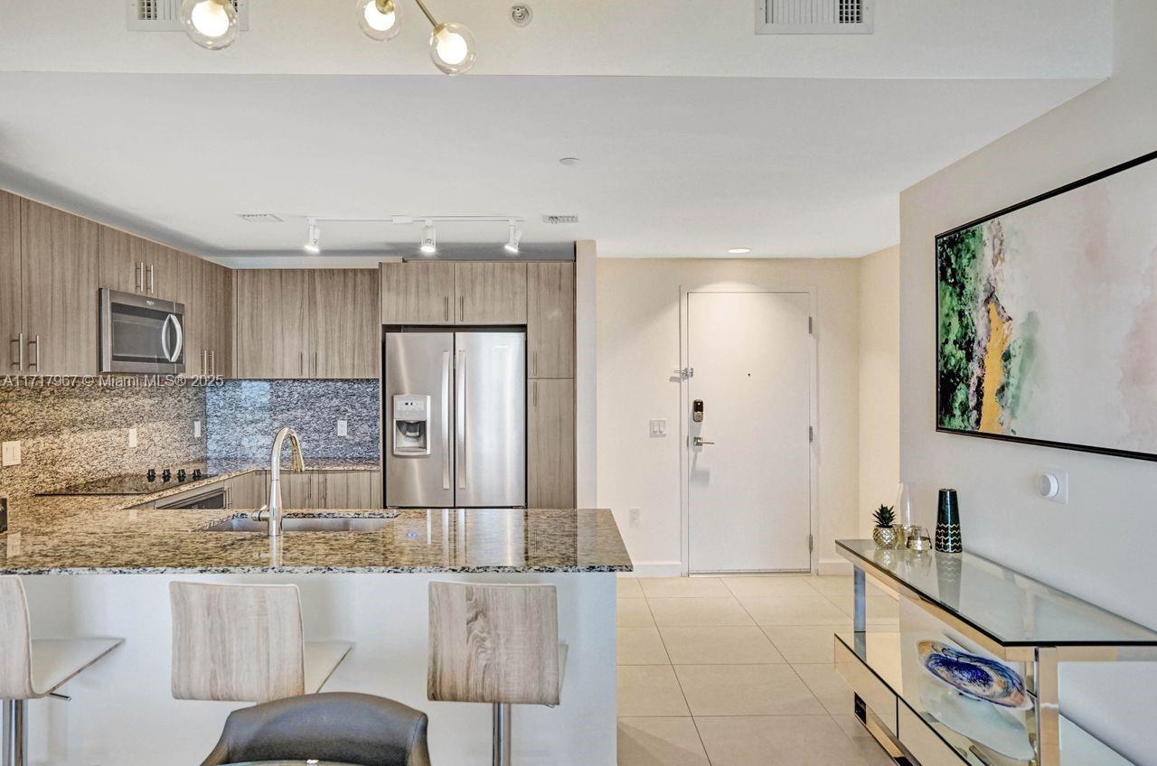 5350 NW 84th Ave Unit 901, Doral, Florida, 33166, United States, 3 Bedrooms Bedrooms, ,3 BathroomsBathrooms,Residential,For Sale,5350 NW 84th Ave Unit 901,1679043
