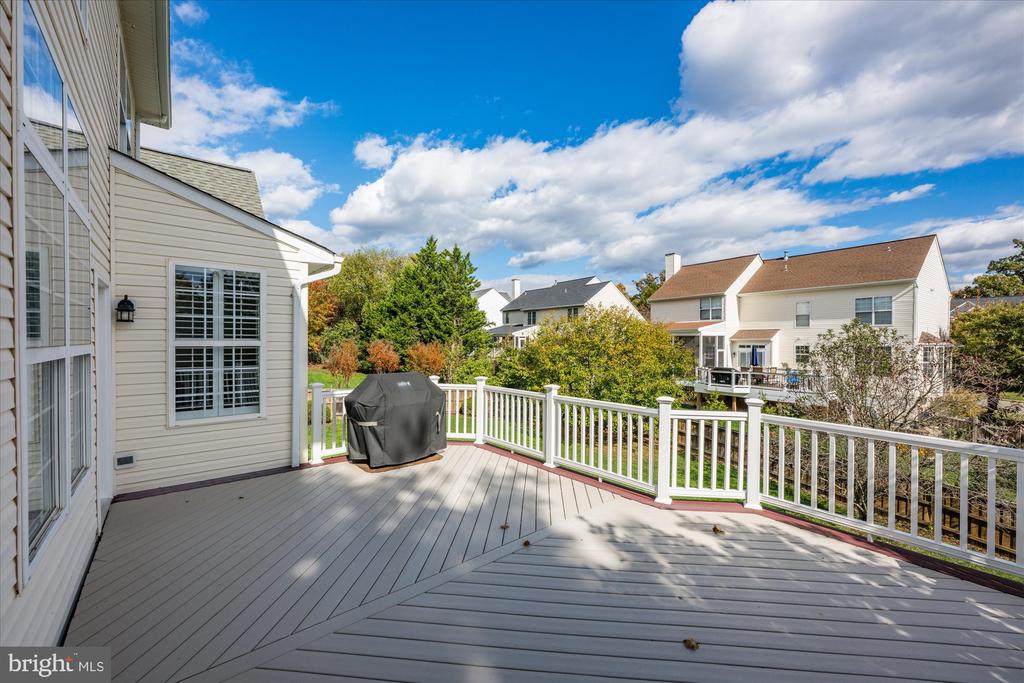 Leesburg, Virginia, 20175, United States, 5 Bedrooms Bedrooms, ,4 BathroomsBathrooms,Residential,For Sale,1987401