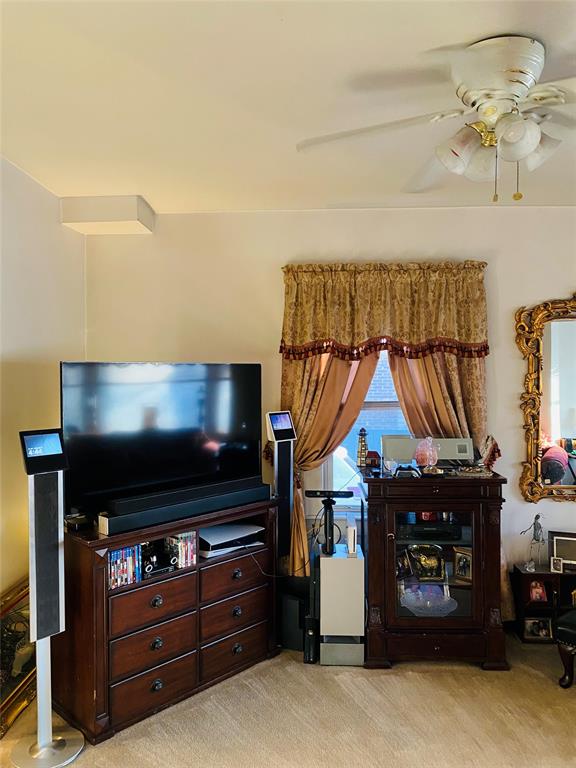 Yonkers, New York, 10710, United States, 3 Bedrooms Bedrooms, ,2 BathroomsBathrooms,Residential,For Sale,1982503