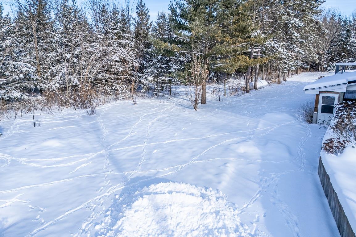 New London, Wisconsin, 54961-8021, United States, 4 Bedrooms Bedrooms, ,2 BathroomsBathrooms,Residential,For Sale,2008203