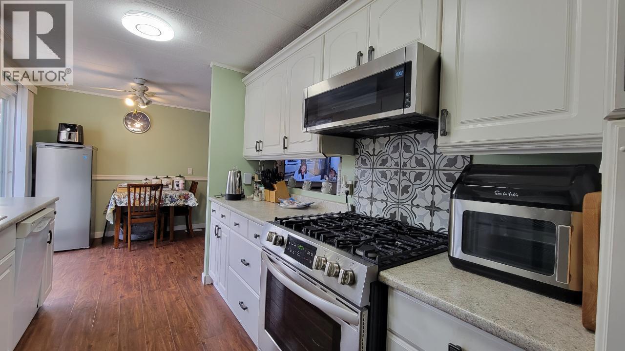 KAMLOOPS, British Columbia, V2H 1S7, CA, 4 Bedrooms Bedrooms, ,3 BathroomsBathrooms,Residential,For Sale,1949543