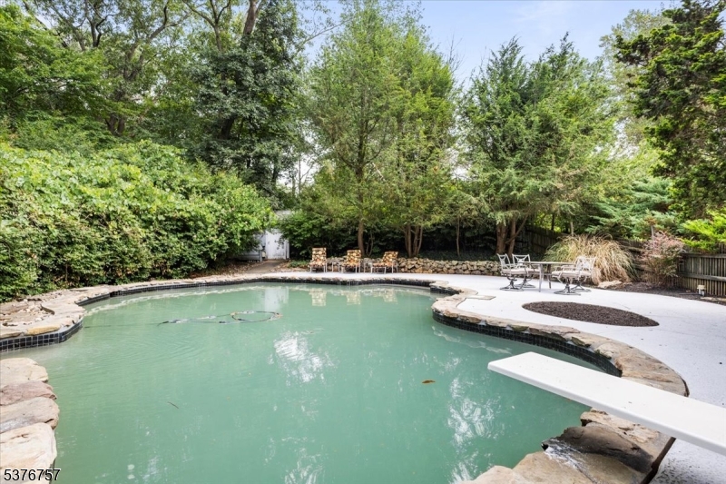 Chester Twp., New Jersey, 07836, United States, 4 Bedrooms Bedrooms, ,4 BathroomsBathrooms,Residential,For Sale,1917554