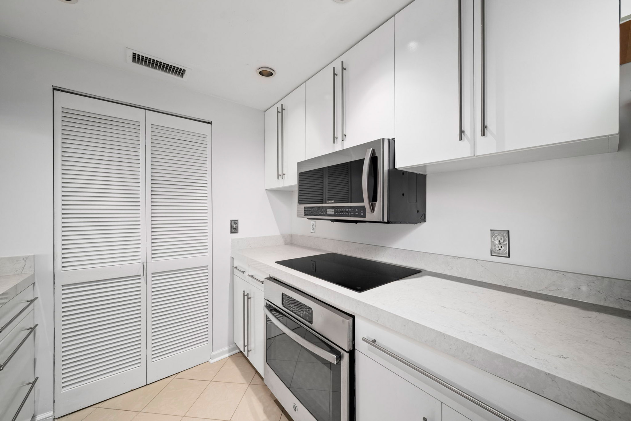  Easy, Elevated Living in the Heart of Buckhead - 物件實景