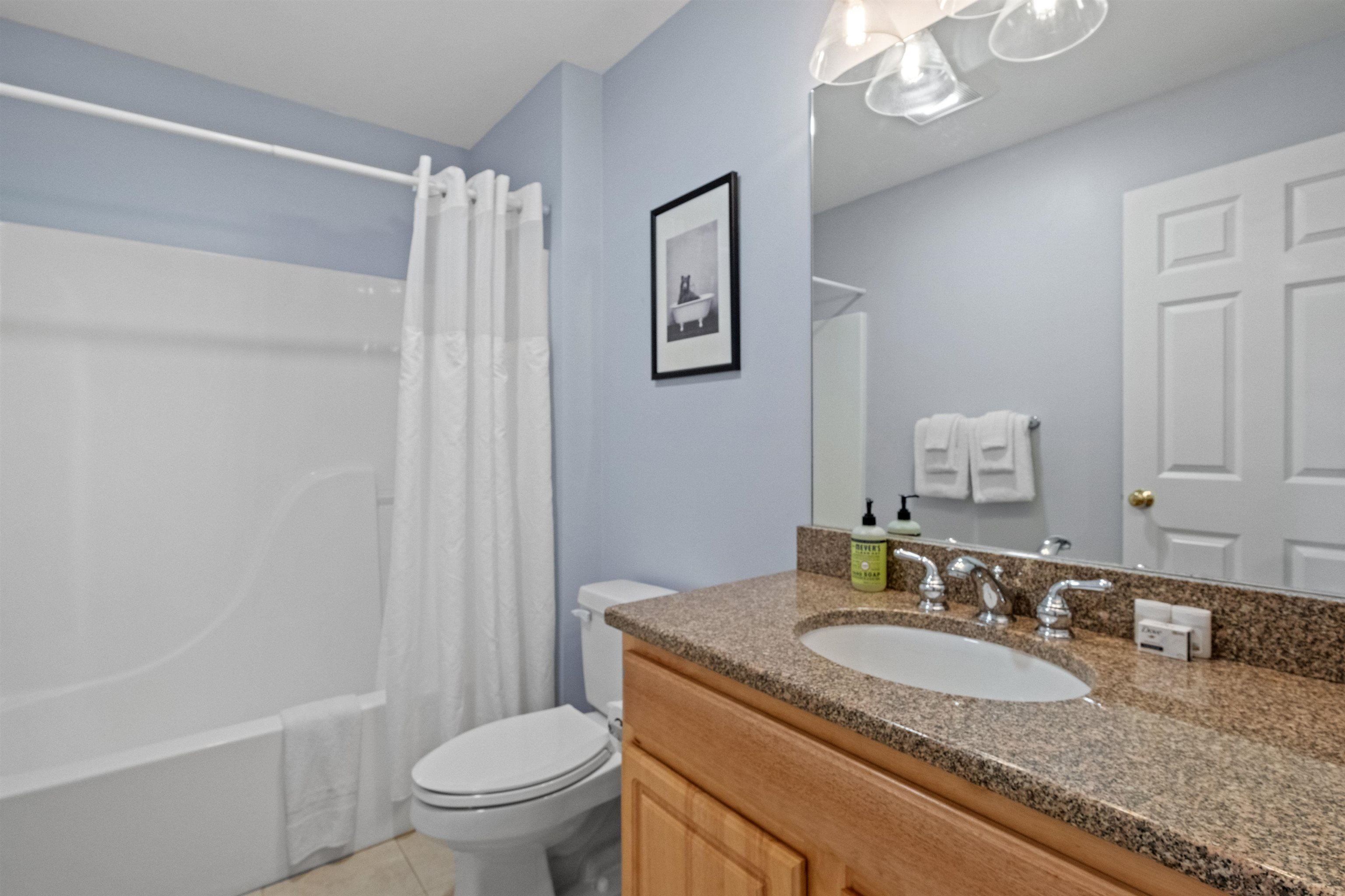 Lincoln, New Hampshire, 03251, United States, 4 Bedrooms Bedrooms, ,4 BathroomsBathrooms,Residential,For Sale,1915256