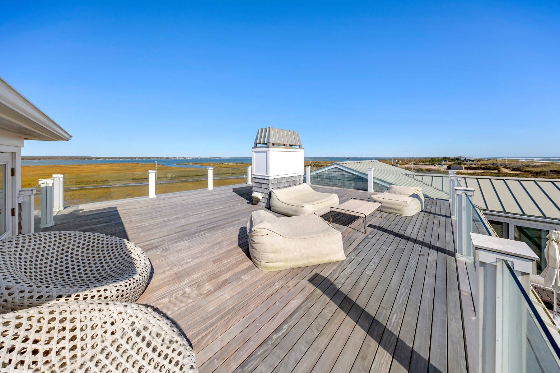  Chic Beach House with Roof Deck, Protected Views & Ocean Walkway - 物件實景