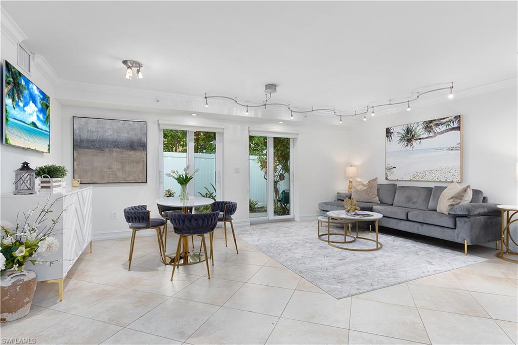 Naples, Florida, 34102, United States, 2 Bedrooms Bedrooms, ,2 BathroomsBathrooms,Residential,For Sale,1987994