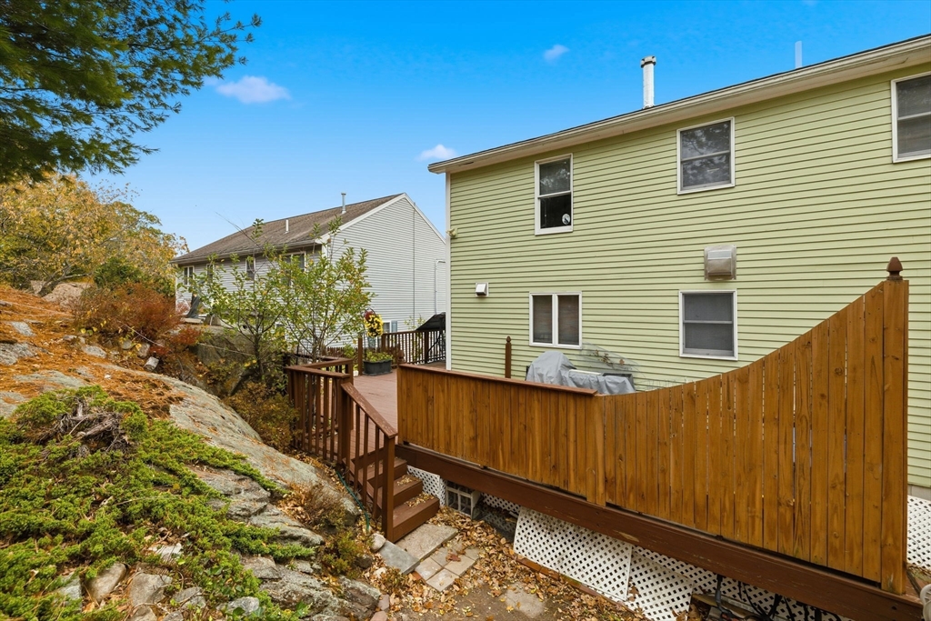 Lowell, Massachusetts, 01852, United States, 3 Bedrooms Bedrooms, ,3 BathroomsBathrooms,Residential,For Sale,2001570