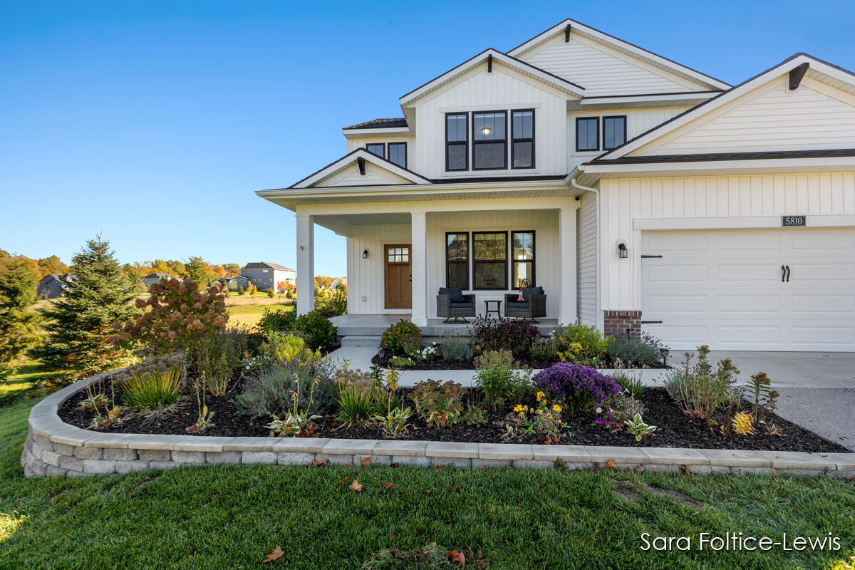 Grand Rapids, Michigan, 49512, United States, 4 Bedrooms Bedrooms, ,4 BathroomsBathrooms,Residential,For Sale,1976019