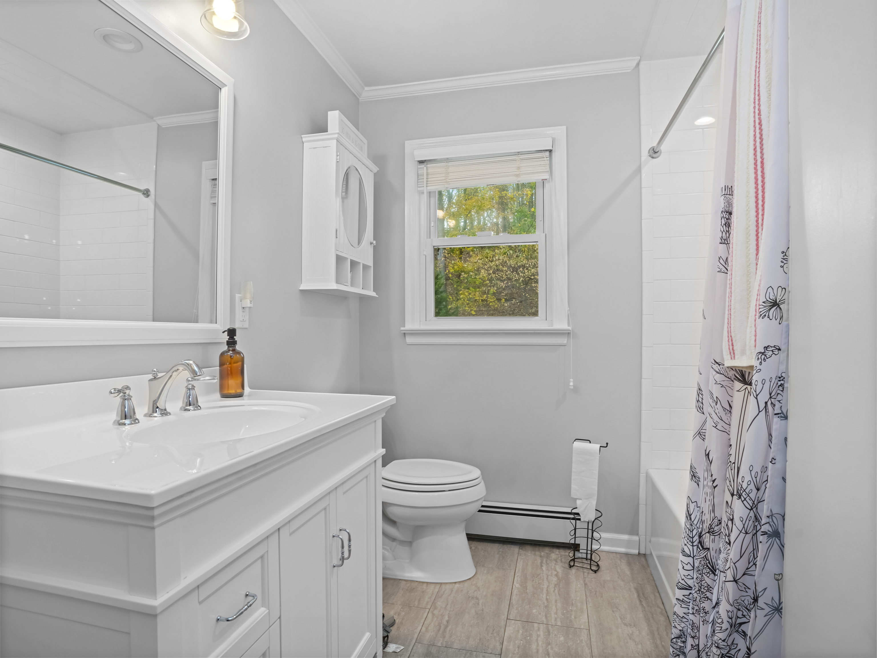 Norwalk, Connecticut, 06850, United States, 3 Bedrooms Bedrooms, ,2 BathroomsBathrooms,Residential,For Sale,1989488